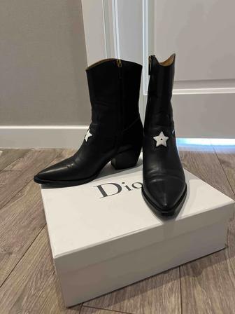 Продам казаки от Dior оригинал