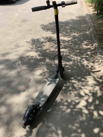 Продам самокат mi scooter 1S