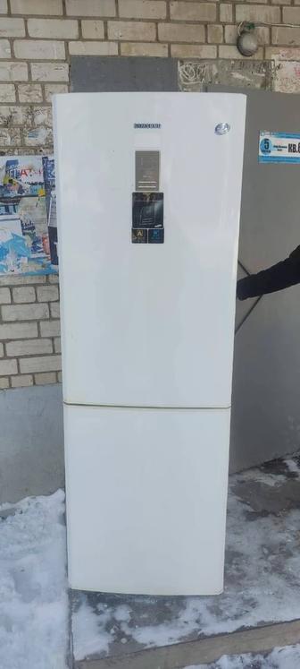 Холодильник Самсунг высота 1,70 No Frost НА ГАРАНТИИ