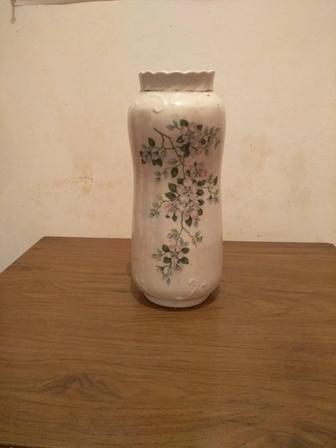 фарфоровая ваза