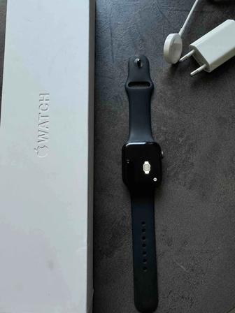 Продам Apple Watch 44 mm Black 6 series