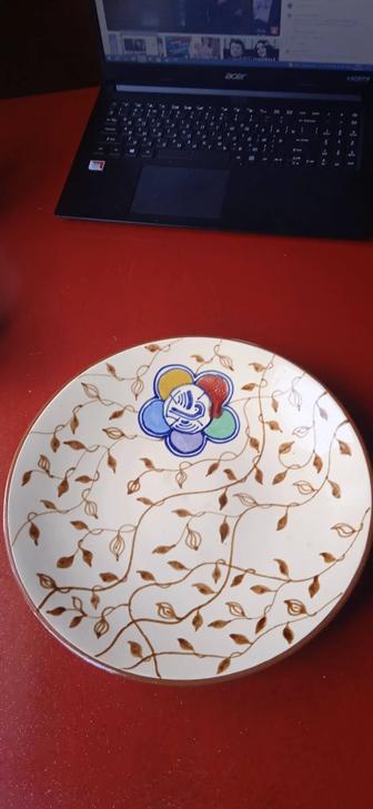 Декоративная тарелка. Фестиваль молодежи и студентов 1987 год.