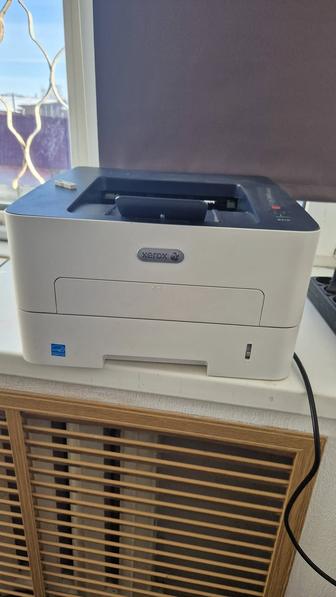 Продам принтер Xerox B210