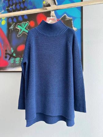 Женский свитер (Италия)