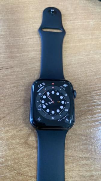 Смарт-часы Apple watch series 6, 44 мм. Черный