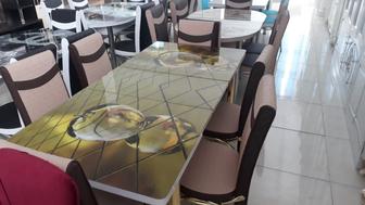 Стол обеденный на кухню с оригинальным дизайном и высокой прочностью.