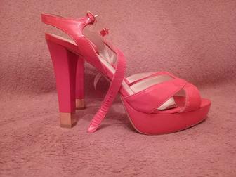 Босоножки(high heels), каблук - 11,5 см. фирмы Doka, Турция, 37р.