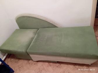 Продам диван подрастковый