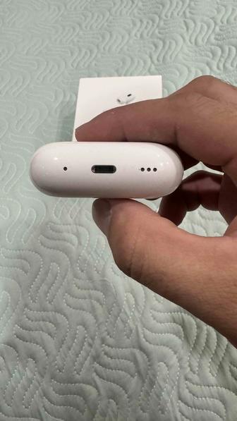 Apple AirPods Pro 2nd generation with Wireless MagSafe Charging Case