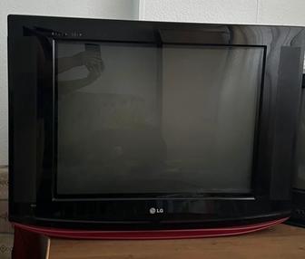 Продается телевизор LG в отличном состоянии