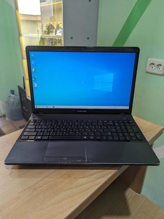 Ноутбук Samsung NP300E5X