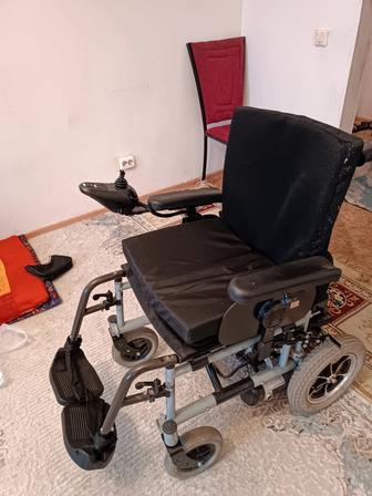 Продам электронную инвалидную коляску