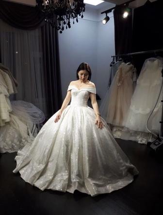 Продам свое свадебное платье от салона Emilia Sposa