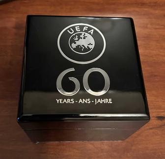 Часы 60 лет UEFA ( Швейцария)
