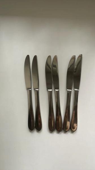 Продаю столовый ножи