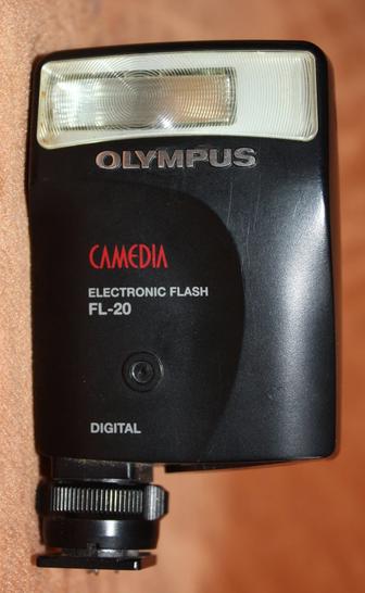 Фотовспышка для фотоаппаратов Olympu
