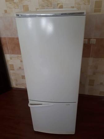 Продаётся рабочий холодильник