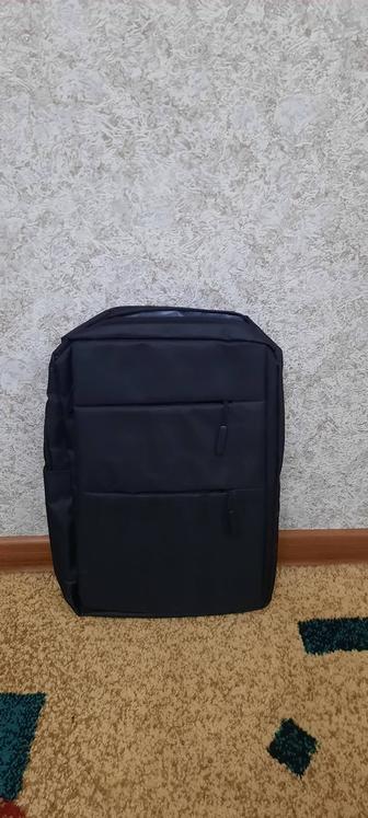 Продам компьютерный рюкзак большой емкости