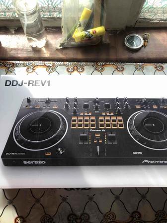 Dj контроллер Pioneer DJ DDJ REV-1