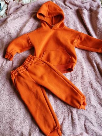 Продам детский тёплый костюм двойку (уни)
