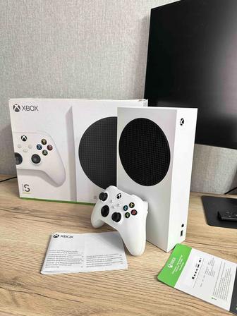 Продам игровую приставку XBOX Series S