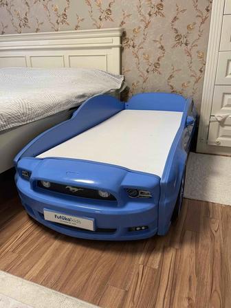 Детская кроватка для мальчиков
