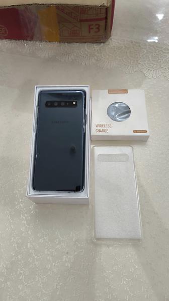 Продам Samsung S10 5G 512 11 android