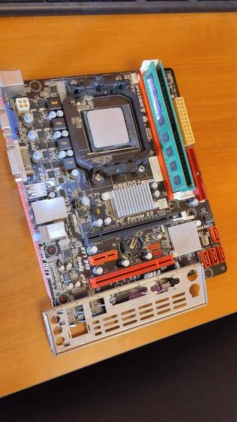 Комплект. Процессор AMD FX4300, мать, оперативная память.