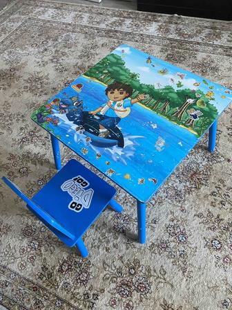Продам детский столик со стульчиком