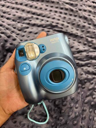 Продам fujifilm Instax 7s