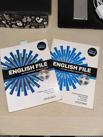 English File Pre Intermediate (third edition, Original)