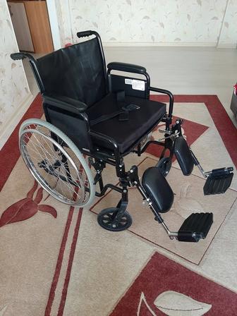 Продаю инвалидную коляску