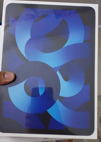 Продаю Новый Ipad Air WiFi 64 GB Blue (5th generation) с белым чехлом