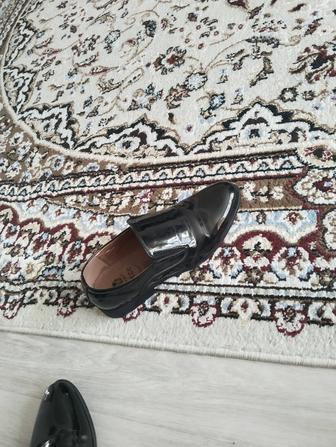 Продам муж туфли новые