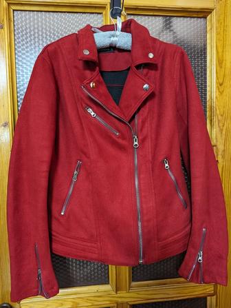 Продажа Куртка-косуха замшевая красного цвета
