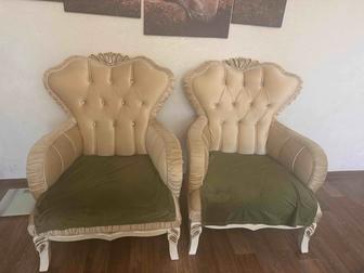 Продаем диван и 2 кресла