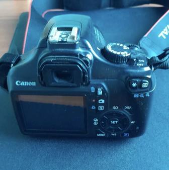Продам камеру б/у Canon eos 1100d