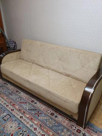 Продаётся диван и 2 кресла