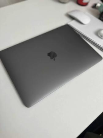Ноутбук Apple MacBook Air 13 MGND3RU/A