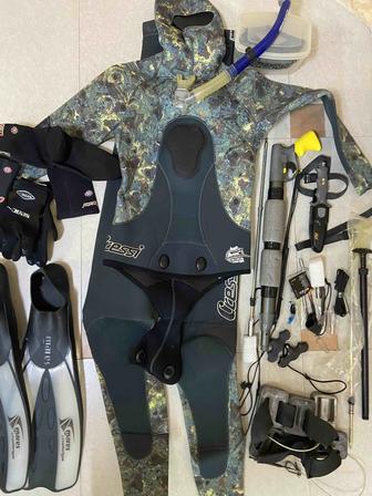 Комплект костюм с гарпуном для подводной охоты. Все комплектующие