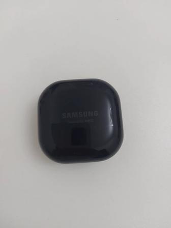 Наушники Samsung buds live