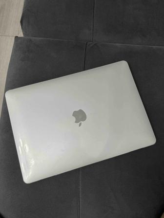 MacBook Air 2021 256гб