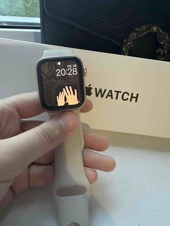 Продам Apple Watch se 40 mm