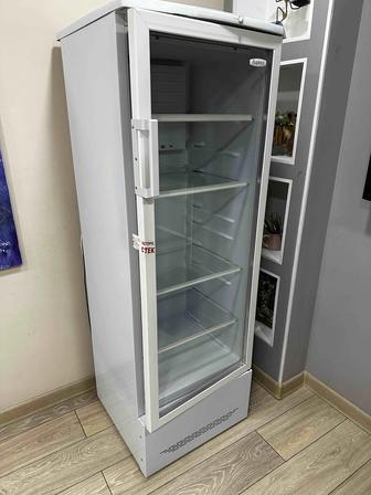 Продам витринный холодильник Бирюса 310