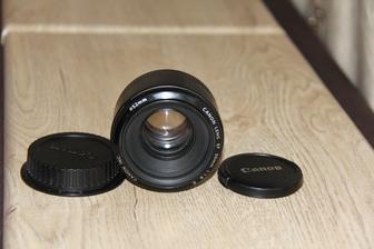 Объектив Canon EF 50mm 1.8 ii . Портретник