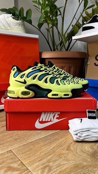 Продам новые кроссовки Nike TN Drift Yellow Neon