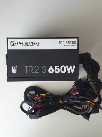 Блок питания Thermaltake TR2 S 650 Вт
