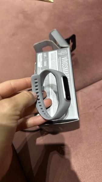 Garmin новый фитнесс браслет. Есть штрих код оригинала, размер s.