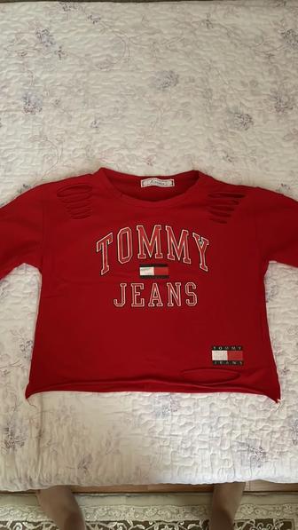 Топ tommy jeans и приталенная футболка в полоску