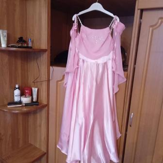 Продам платье для девочки нарядное размер 34,цвет розовый. Продам платье